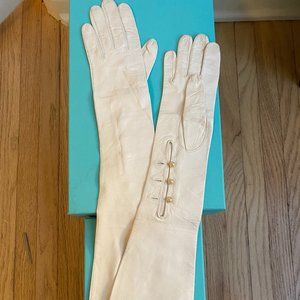 Vintage calf Leather white pearl gloves (1950's)